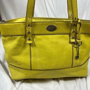 Fossil Yellow Leather Tote with Structured Design